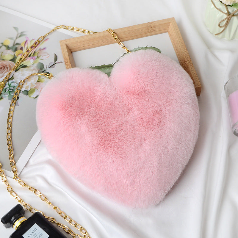 Heart-shaped bag shoulder chain bag
