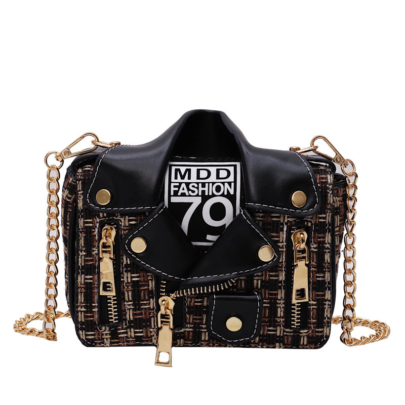 Clothes shape chain messenger bag