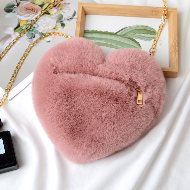 Heart-shaped bag shoulder chain bag