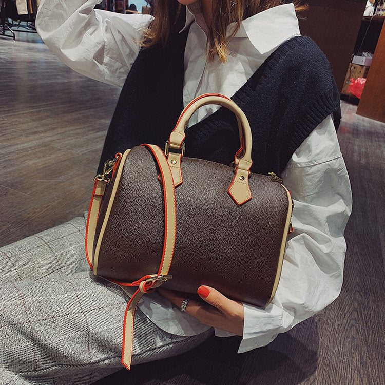 Mini women's pillow bag